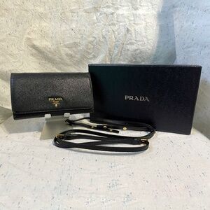 Prada Saffiano Clutch / Wallet on Chain